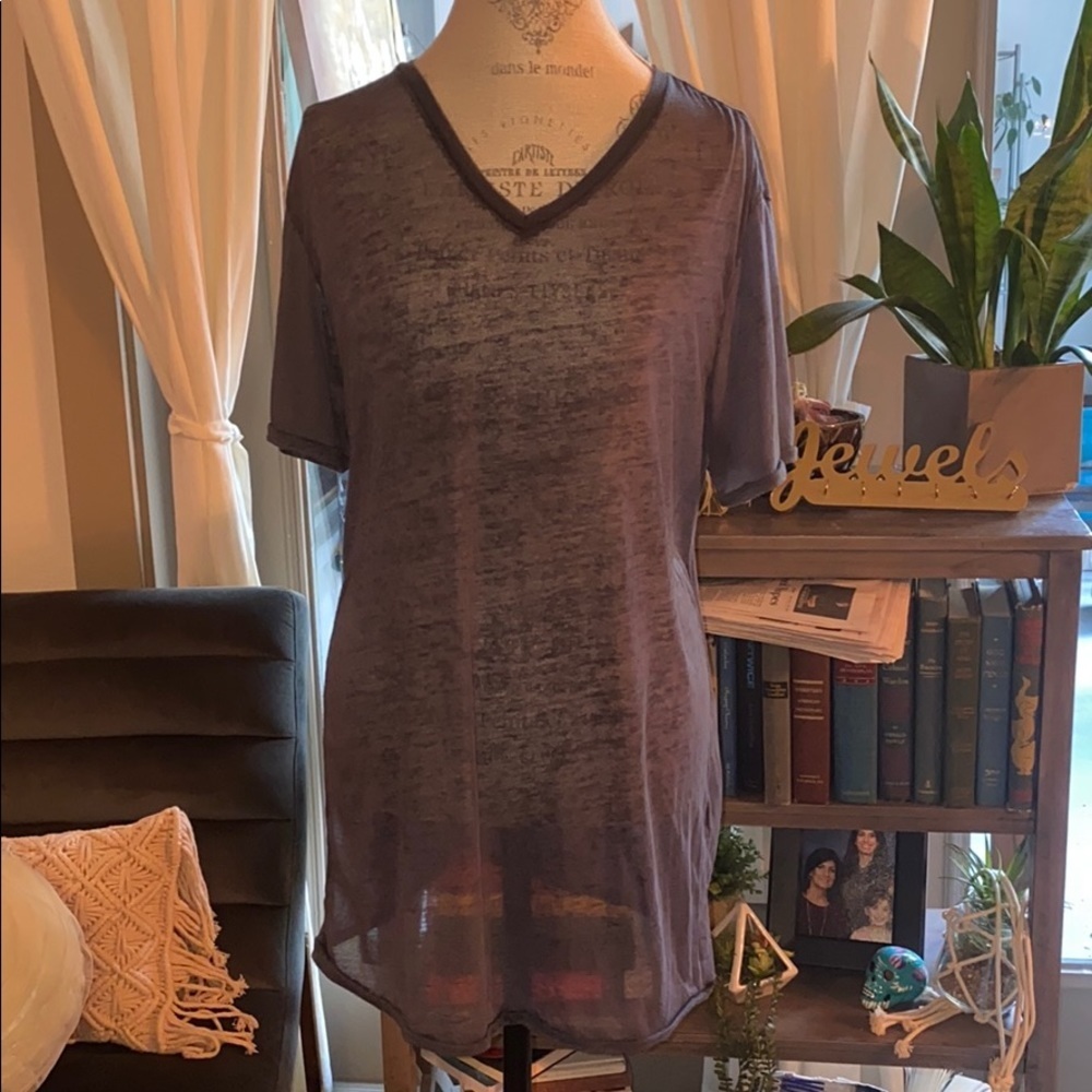 ON THE BYAS Medium Gray Mens’ t-shirt super soft​
